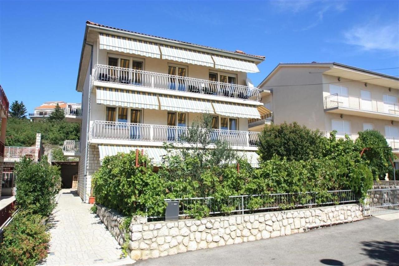 Four-Bedroom Apartment In Crikvenica II Luaran gambar