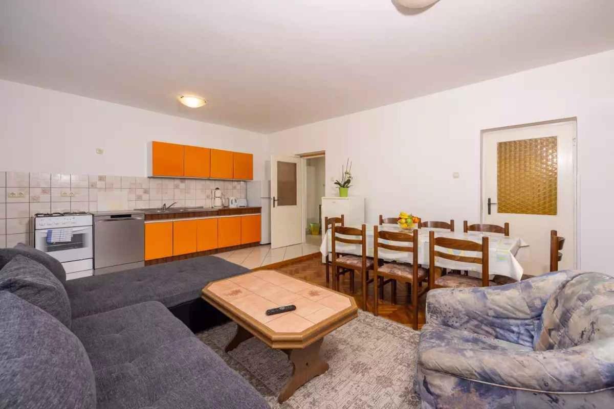 Four-Bedroom Apartment In Crikvenica II Luaran gambar