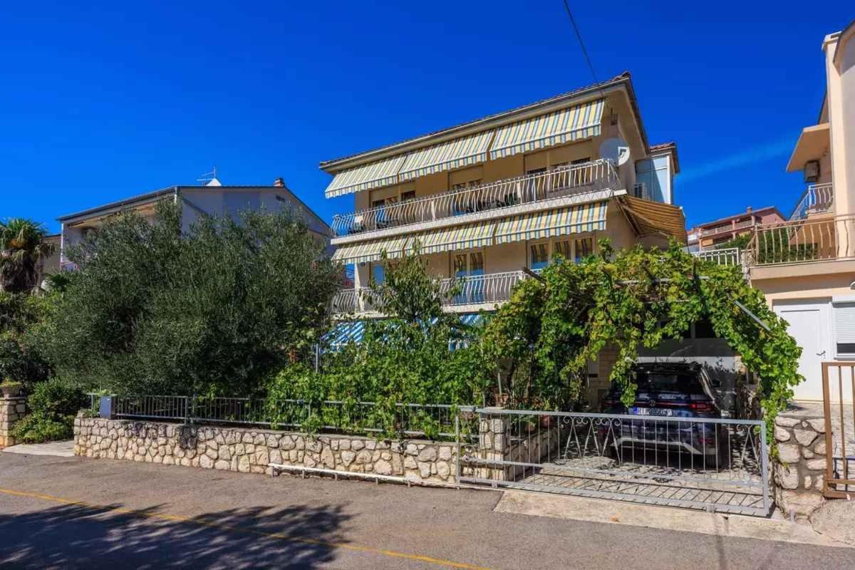 Four-Bedroom Apartment In Crikvenica II Luaran gambar